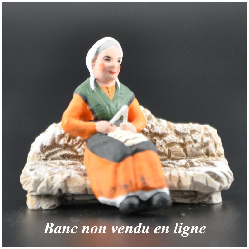 femme au tricot