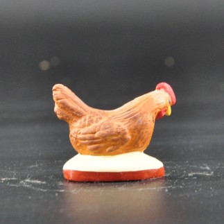 Poule poussin marron